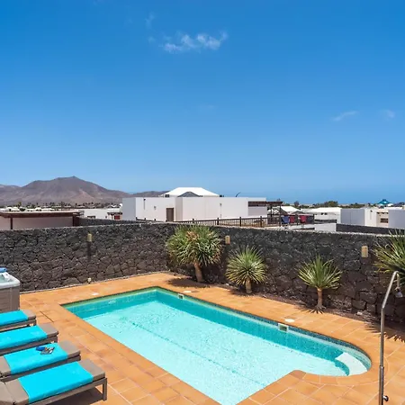 Azure - Lh122 By Now Ltd * 플라야블랑카